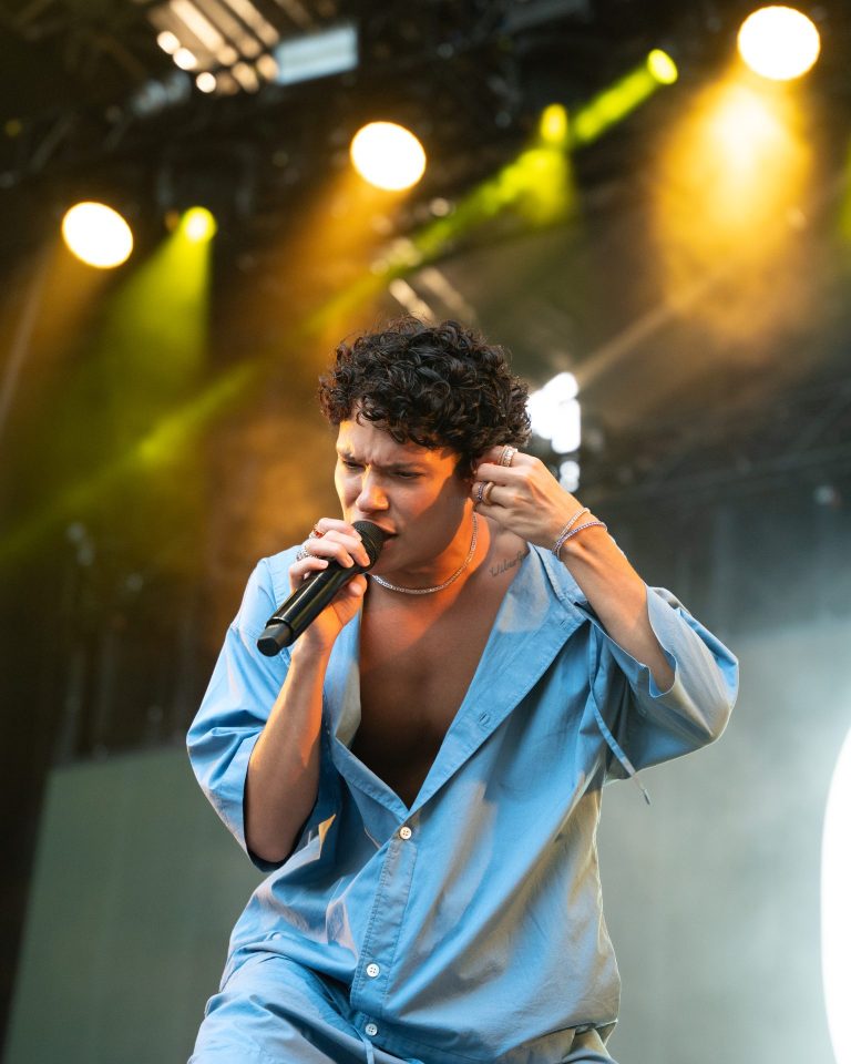 Influencers deltar på Trädgården Festival, där varumärken använder influencer marketing för att marknadsföra sina produkter genom live-evenemang